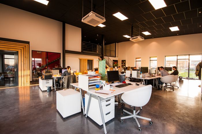 Aménagement de bureaux à Paris et en Île-de-France : comment réussir son projet ?